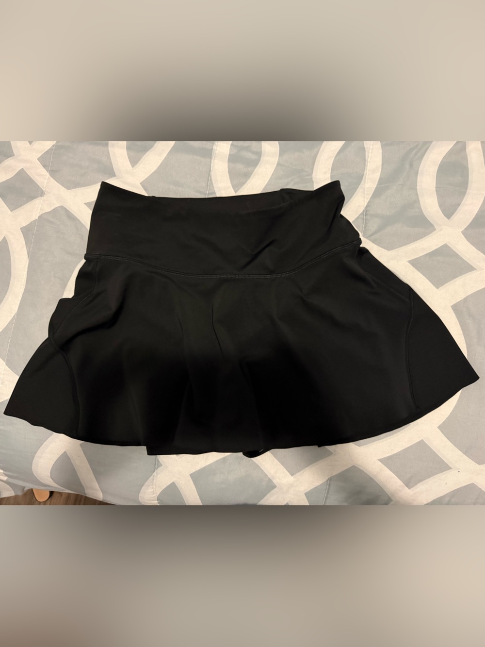 Black Athleta mini skort size S.